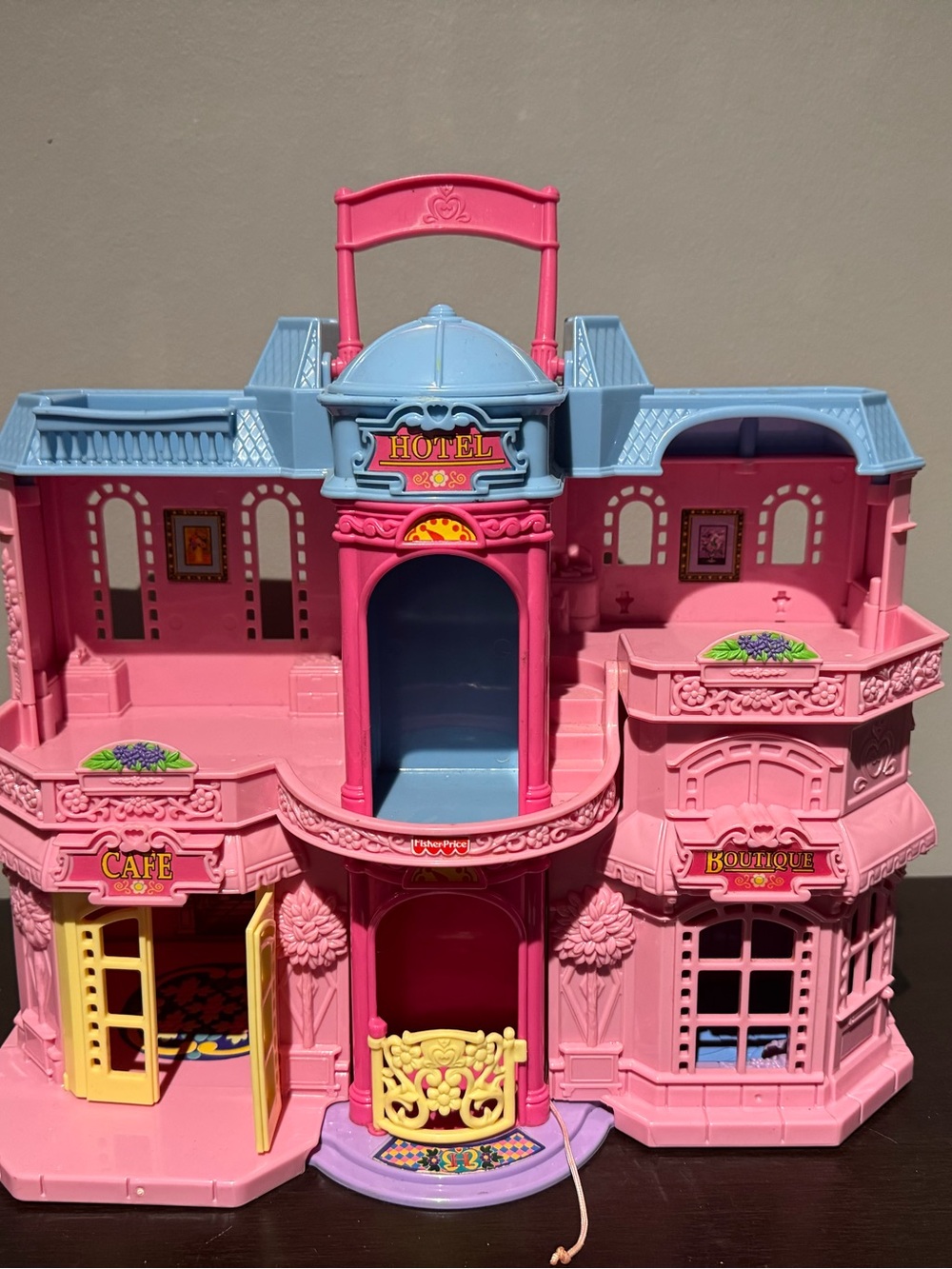 Fisher Price Sweet Streets Hotel Cafe Boutique Playset Vintage 2001
